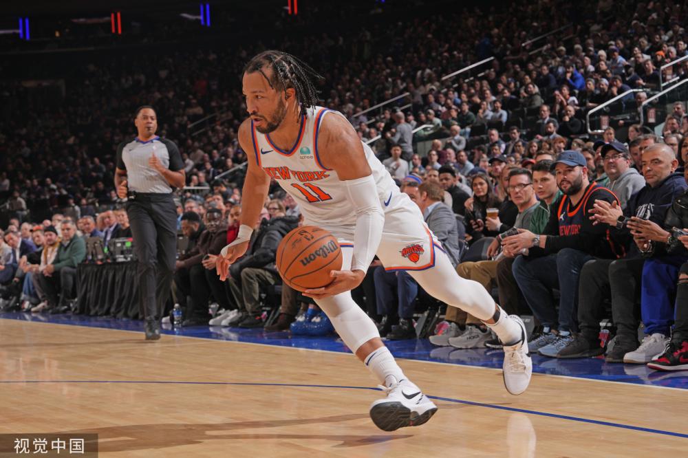 詹姆斯与安 詹姆斯与安