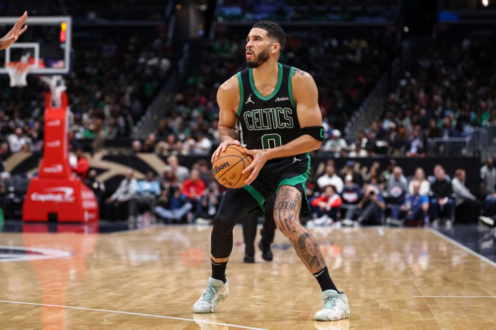 篮球世界中 篮球世界中